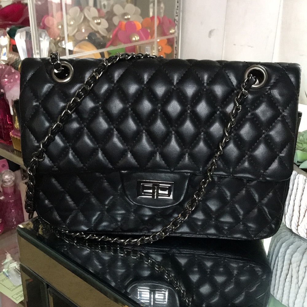🌸Super cute and fashionable shoulder bag🌸